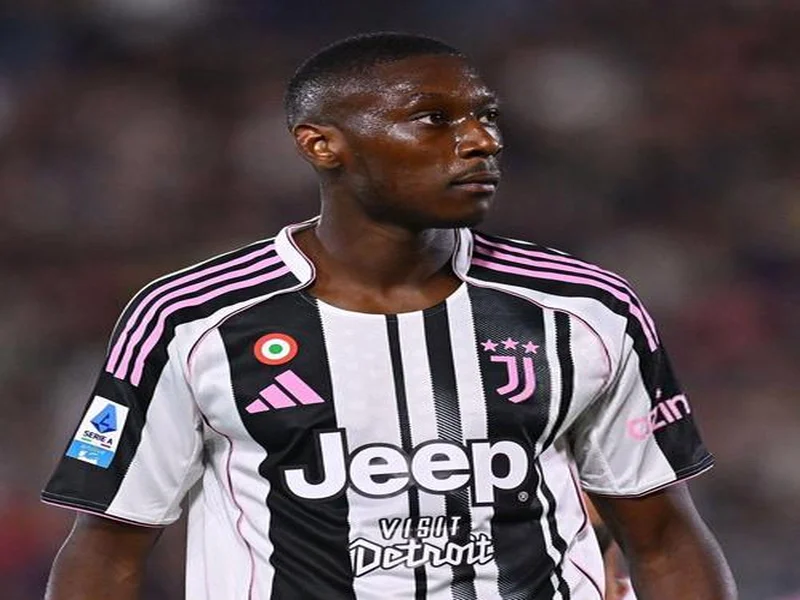 队报:踢曼联时下巴受伤,热刺前锋穆阿尼退出法国本期名单